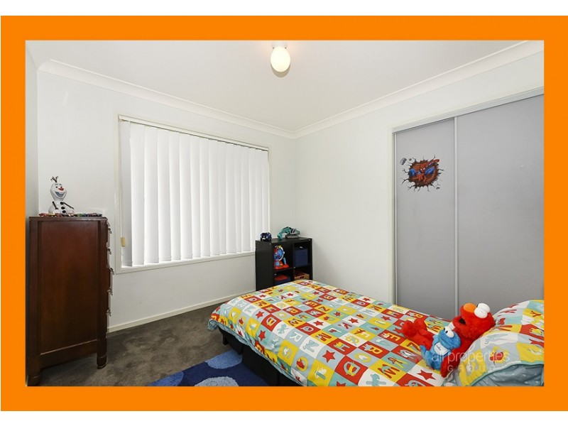 1 KALBARRI RISE, Regents Park QLD 4118