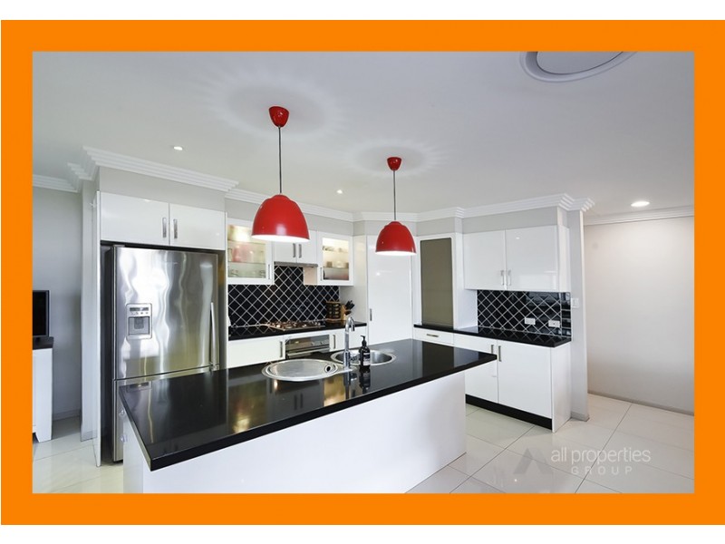 20 Sandalwood Street, Heathwood QLD 4110