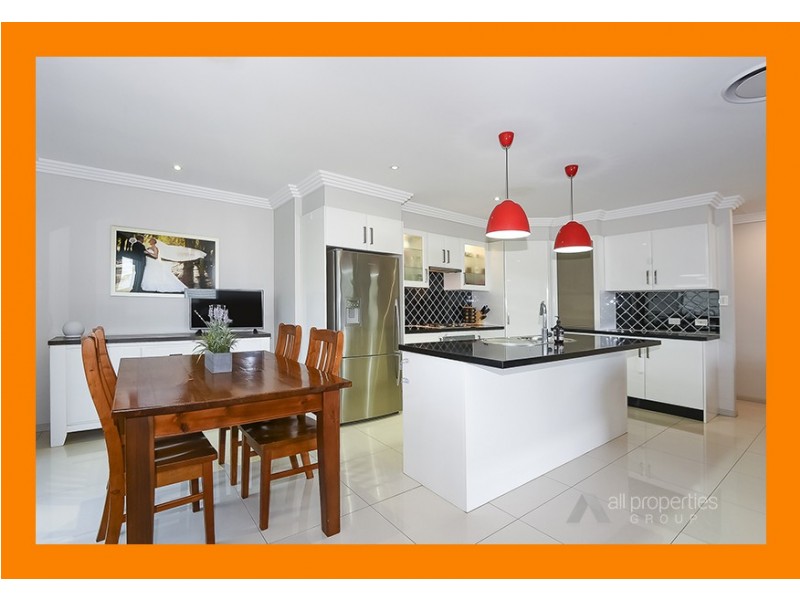 20 Sandalwood Street, Heathwood QLD 4110