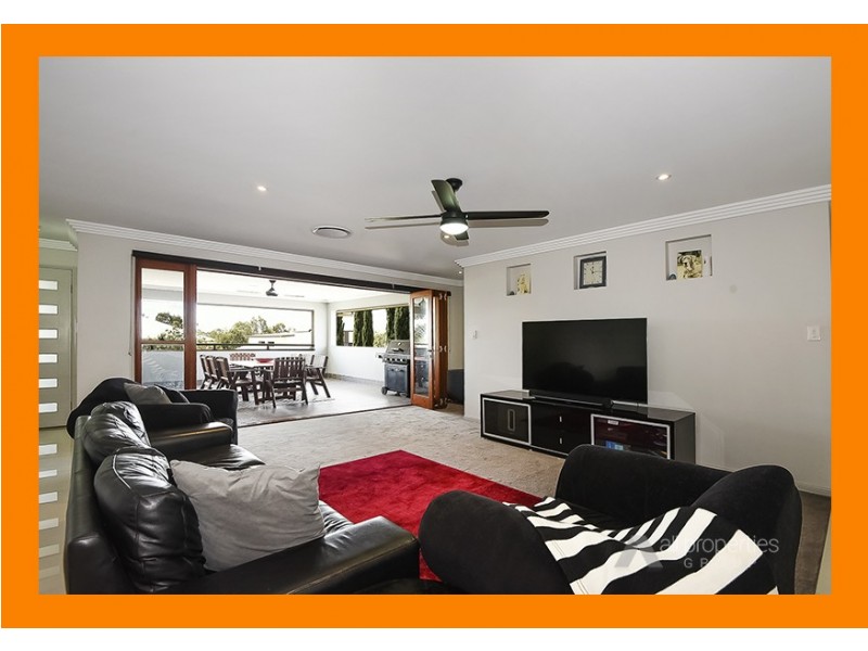 20 Sandalwood Street, Heathwood QLD 4110