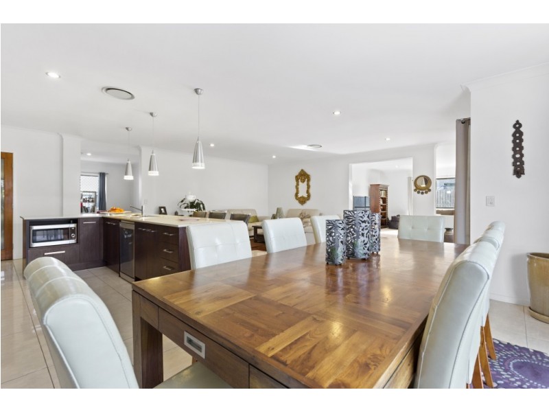 19 Rolfe Circuit, Underwood QLD 4119