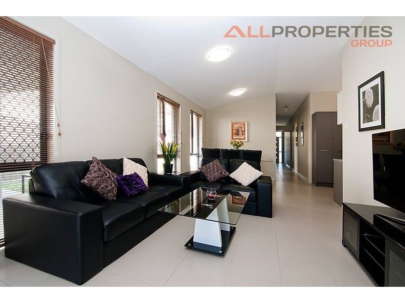 23 Acacia Street, Heathwood QLD 4110