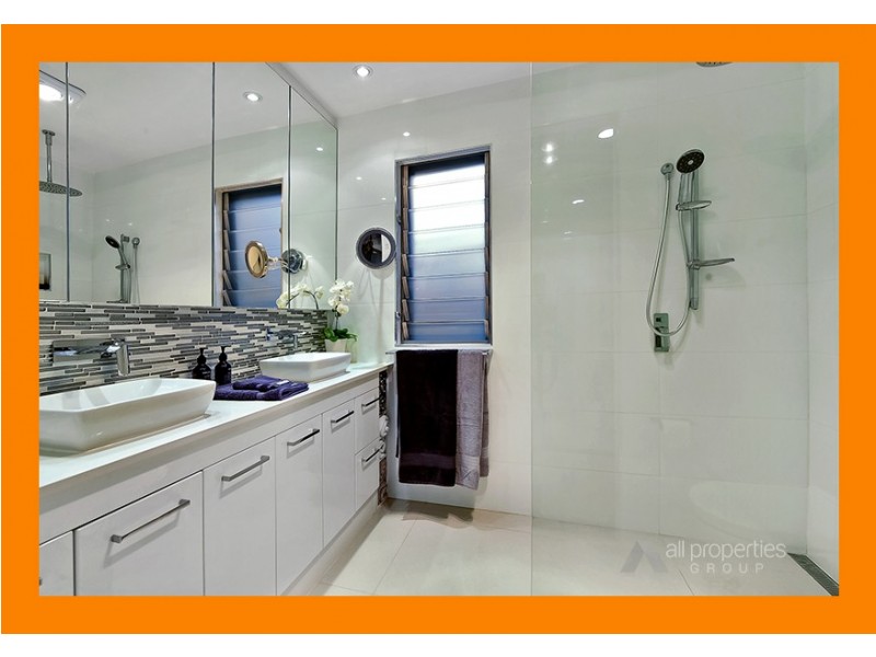 20 Concord Circuit, Robina QLD 4226