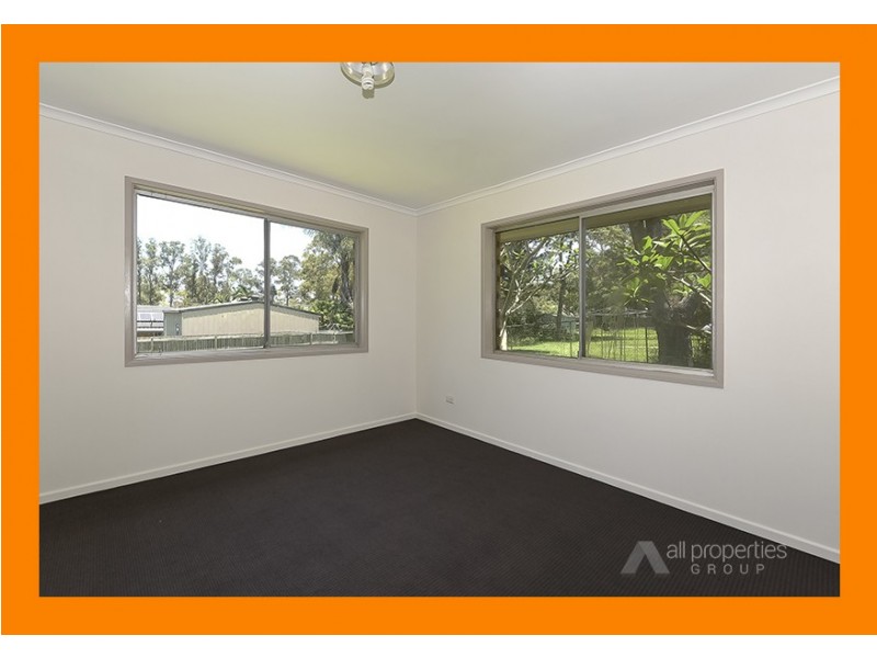 15 Eridani Avenue, Kingston QLD 4114