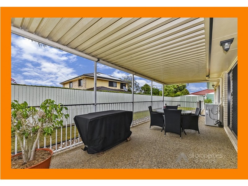 16 Harwood Place, Parkinson QLD 4115