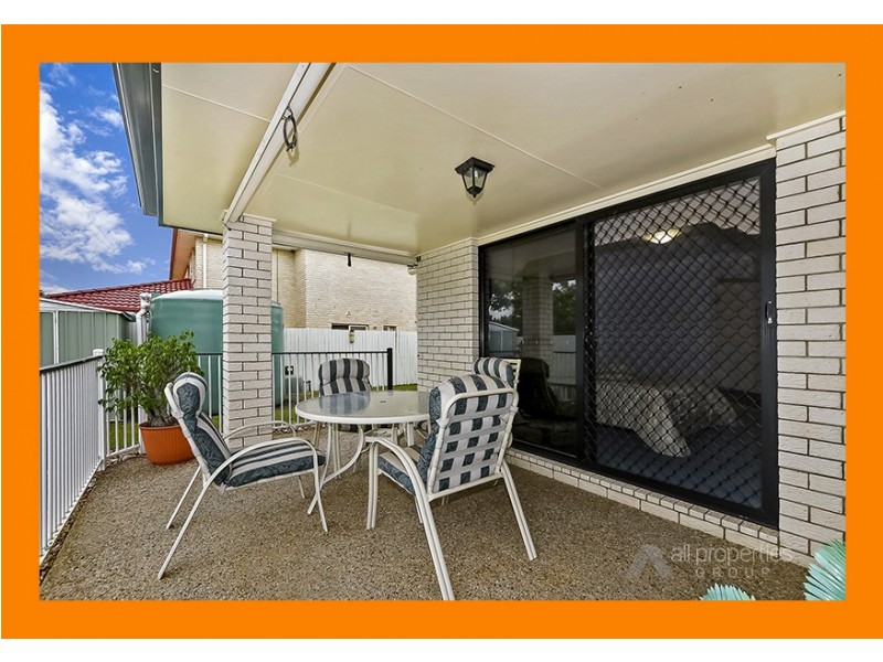 16 Harwood Place, Parkinson QLD 4115