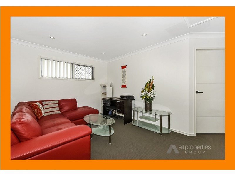 66 The Avenue, Heathwood QLD 4110