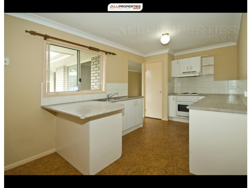 8 DEBANIE COURT, Marsden QLD 4132