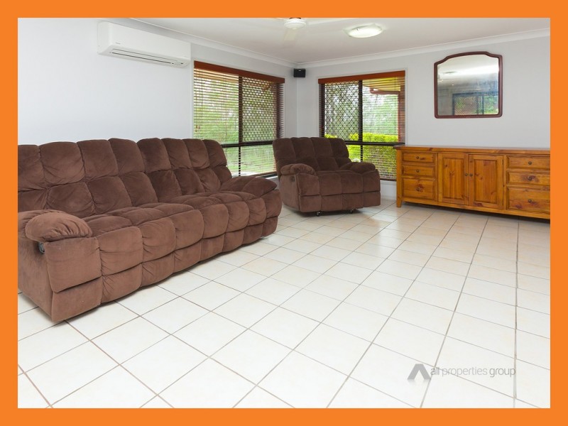 5 Raymond Road, Eight Mile Plains QLD 4113