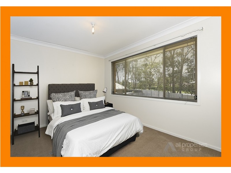 23 Elm Place, Heathwood QLD 4110