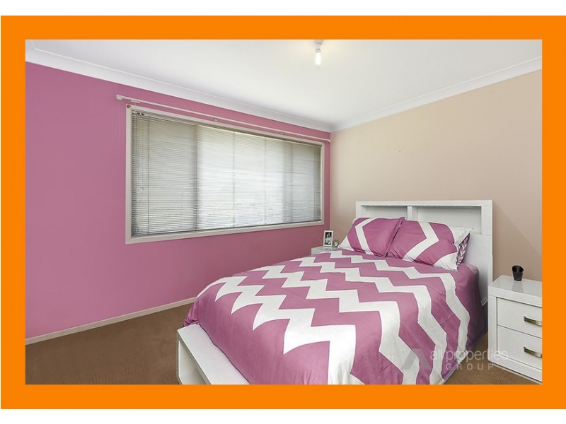 23 Elm Place, Heathwood QLD 4110