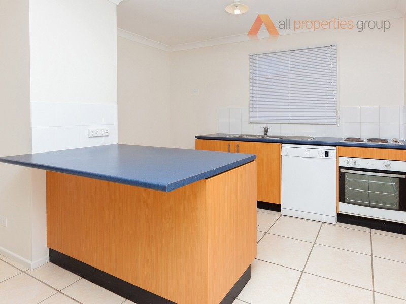 3 Mint Grove, Regents Park QLD 4118