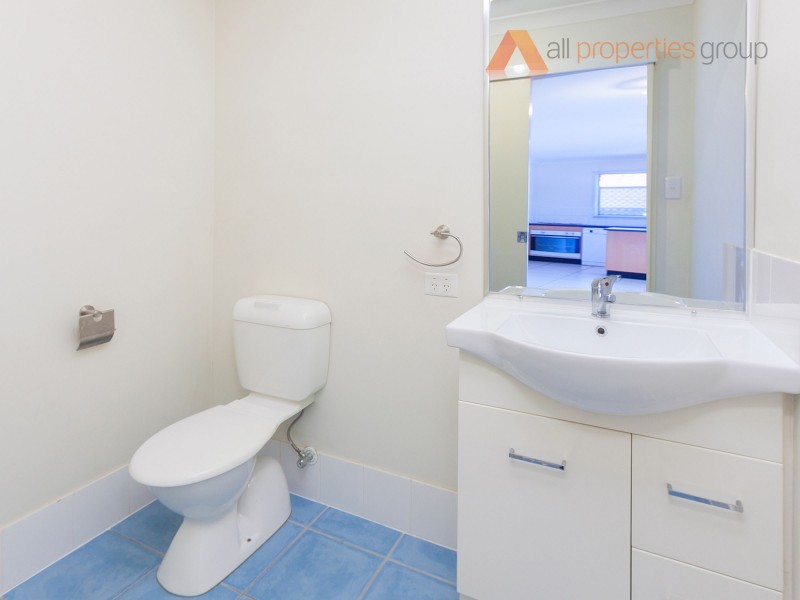 3 Mint Grove, Regents Park QLD 4118