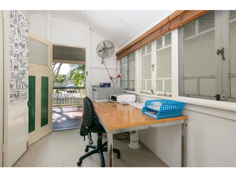 24 Lockwood Street, Sherwood QLD 4075