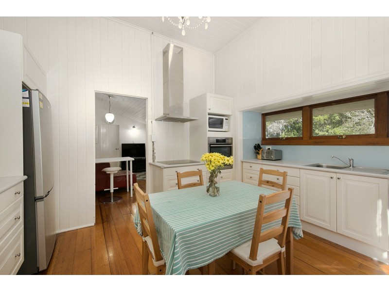 24 Lockwood Street, Sherwood QLD 4075