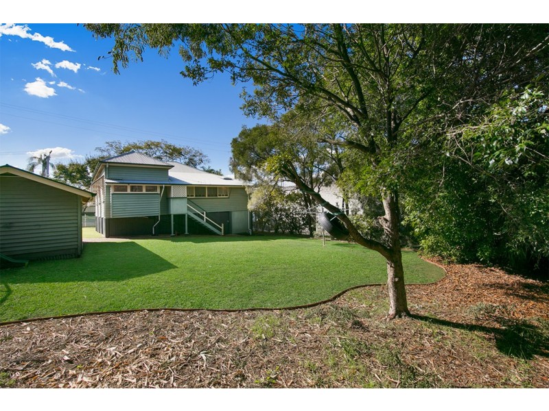 24 Lockwood Street, Sherwood QLD 4075