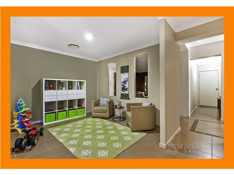 35 May Street, Parkinson QLD 4115