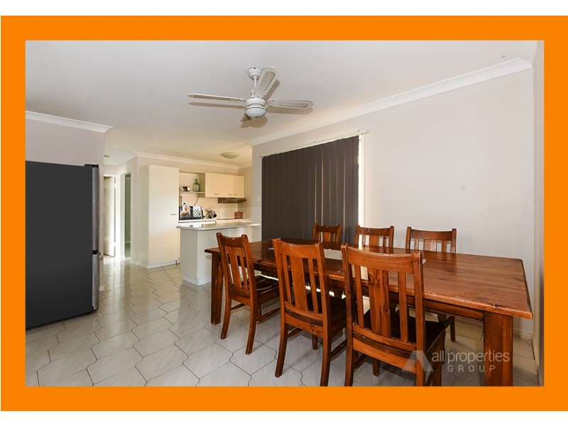 8 GREYGUM CT, Regents Park QLD 4118