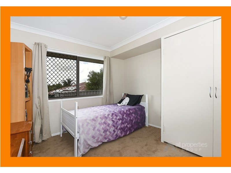 8 GREYGUM CT, Regents Park QLD 4118