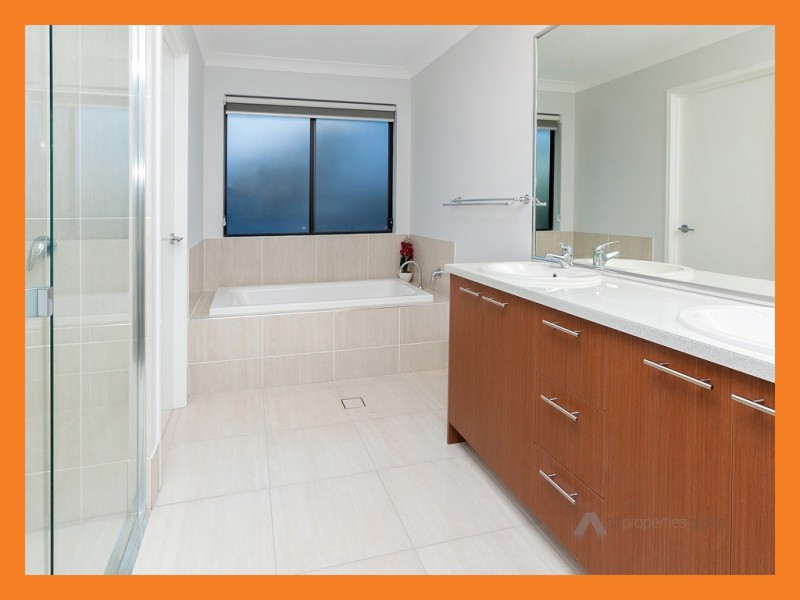19 Koomba St, Shailer Park QLD 4128