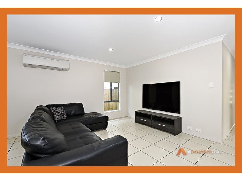 19 Empress Close, Heathwood QLD 4110