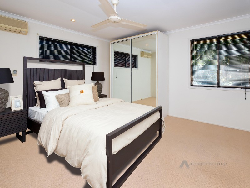 18 Rosewall Street, Upper Mount Gravatt QLD 4122