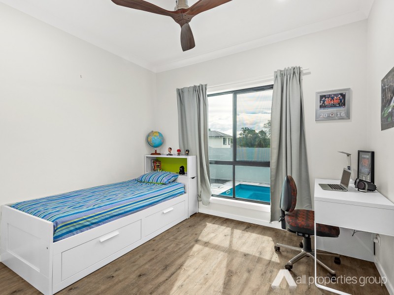 16 Empress Close, Heathwood QLD 4110