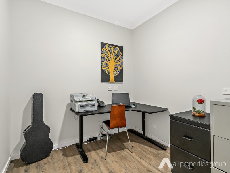 16 Empress Close, Heathwood QLD 4110