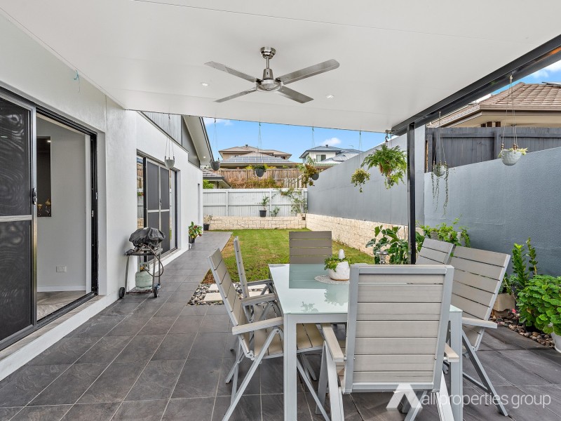 16 Empress Close, Heathwood QLD 4110