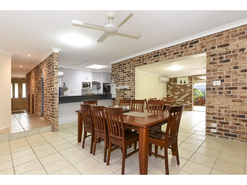 23 ACORUS CT, Regents Park QLD 4118
