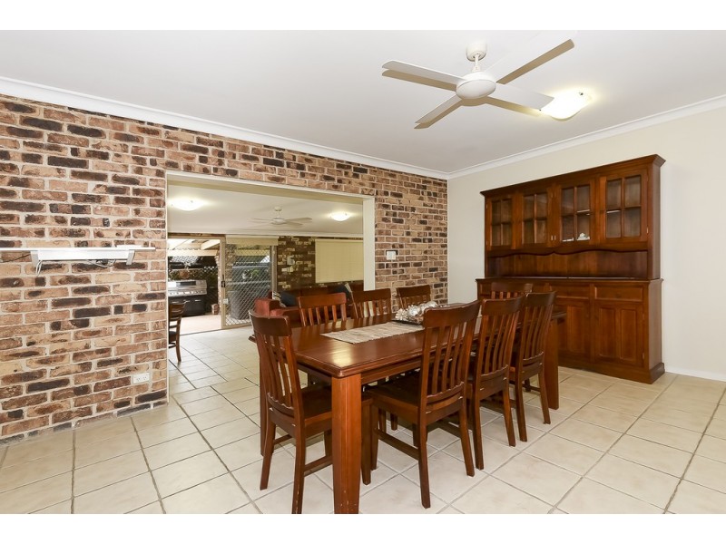 23 ACORUS CT, Regents Park QLD 4118
