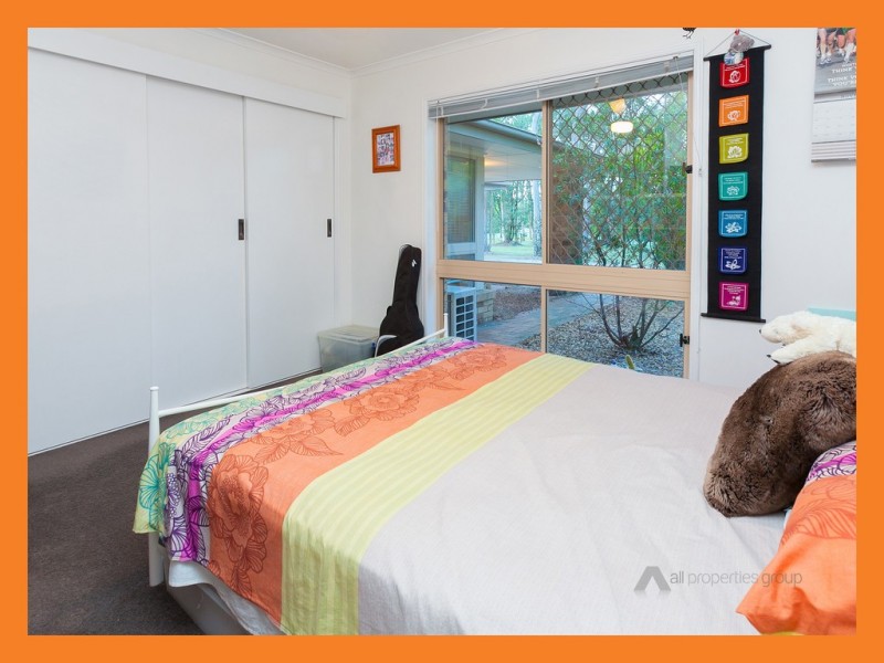 30 Kings Way, Chambers Flat QLD 4133