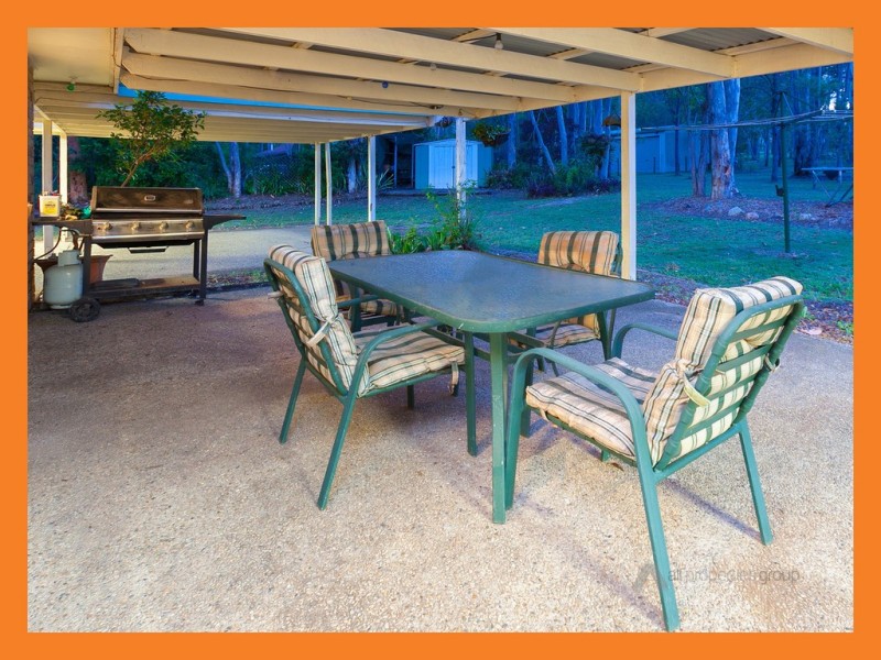 30 Kings Way, Chambers Flat QLD 4133