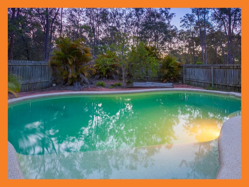 30 Kings Way, Chambers Flat QLD 4133