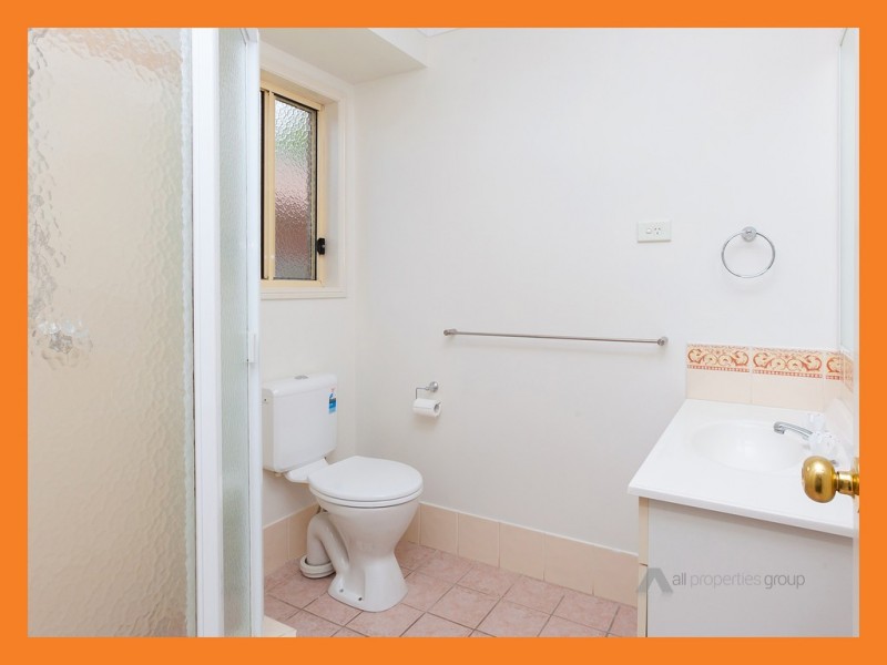 1 Rutyna Cres, Crestmead QLD 4132