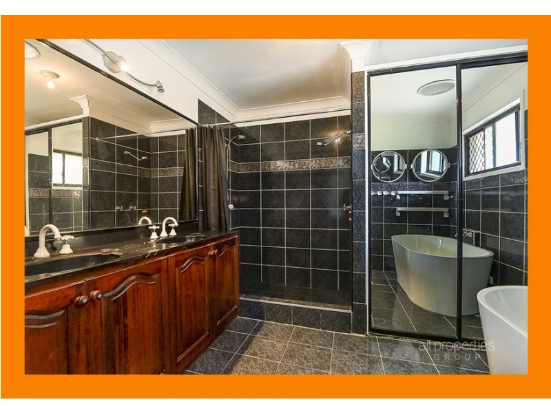 43 DRACON STREET, Regents Park QLD 4118