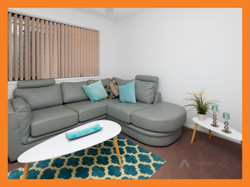 11 cedarwood Street, Berrinba QLD 4117