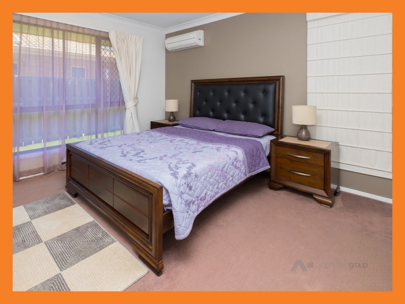 11 cedarwood Street, Berrinba QLD 4117
