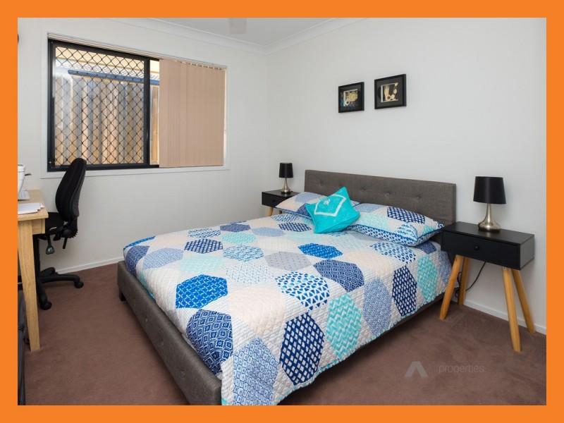 11 cedarwood Street, Berrinba QLD 4117