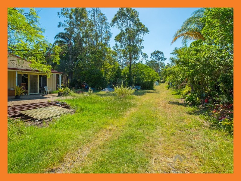 210 Jones Road, Bellbird Park QLD 4300