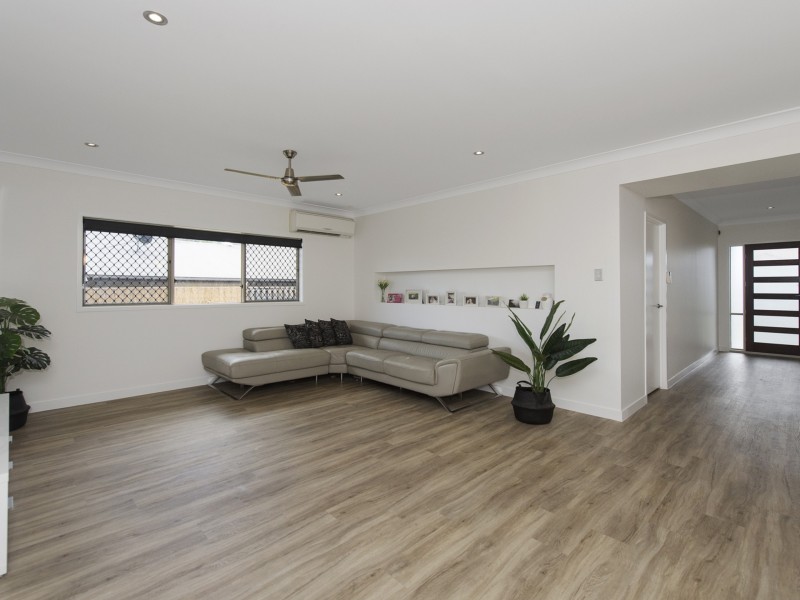 7 Hazelmere Cres, Ormeau QLD 4208