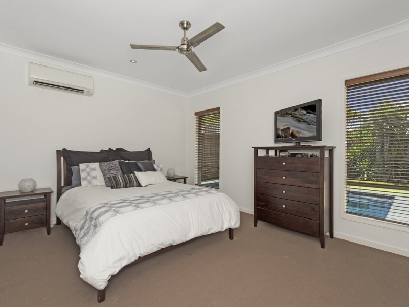 7 Hazelmere Cres, Ormeau QLD 4208