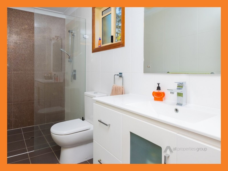 194 Jones Rd, Bellbird Park QLD 4300