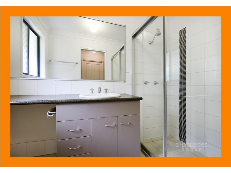 12 Mapelton Circuit, Parkinson QLD 4115