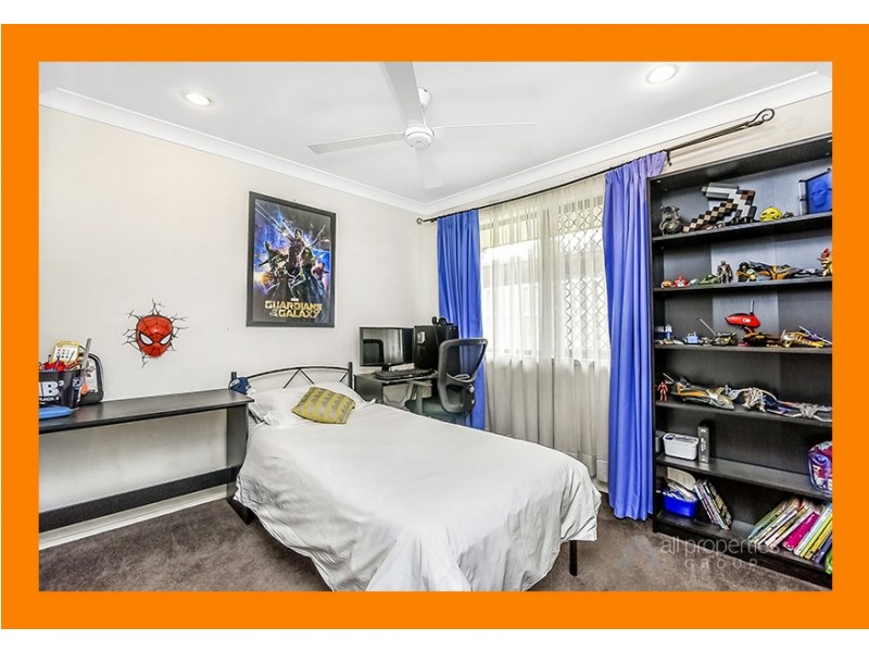 12 Mapelton Circuit, Parkinson QLD 4115