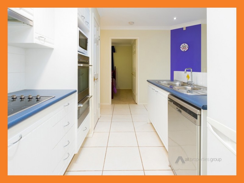 10 Stevens Ct, Crestmead QLD 4132