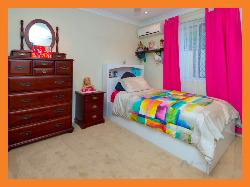 10 Stevens Ct, Crestmead QLD 4132