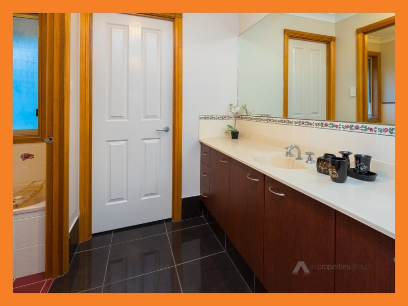 17 Boyd Court, Forestdale QLD 4118