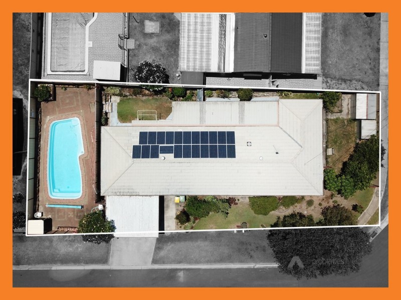 74 Conifer Street, Hillcrest QLD 4118