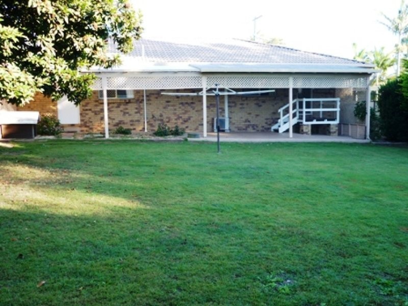 19 Crestwood Drive, Camira QLD 4300